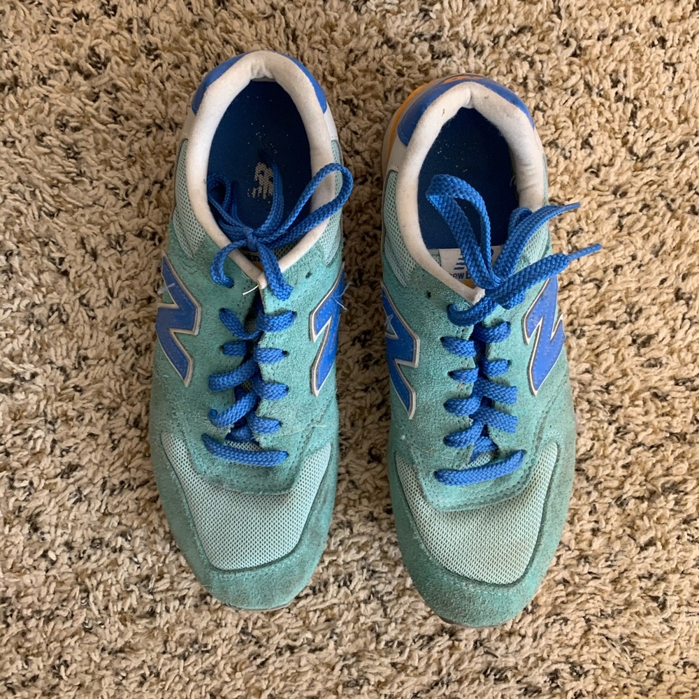 New Balance Tennis Shoes